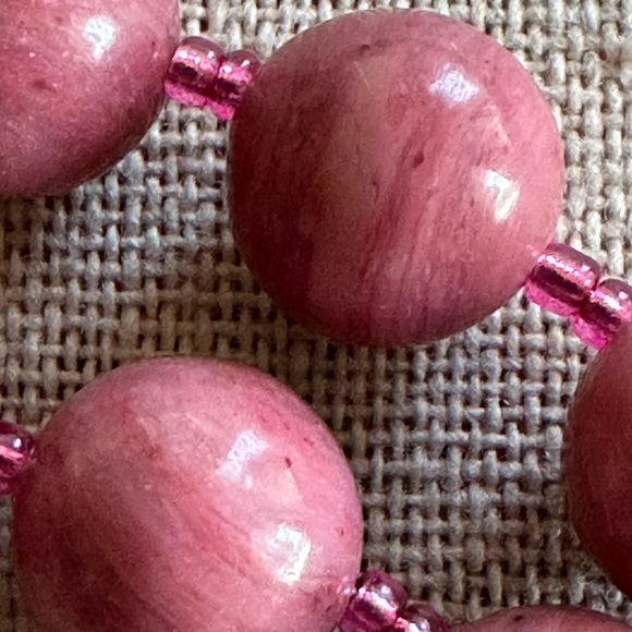 24 inch Rhodonite Gemstone bead necklace NWOT - Picture 6 of 13